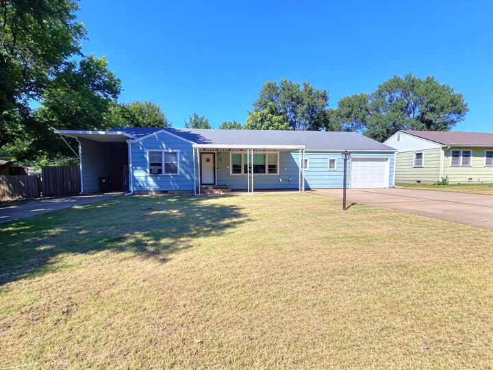 Property Photo:  1420 Lawndale Ave  KS 67042 