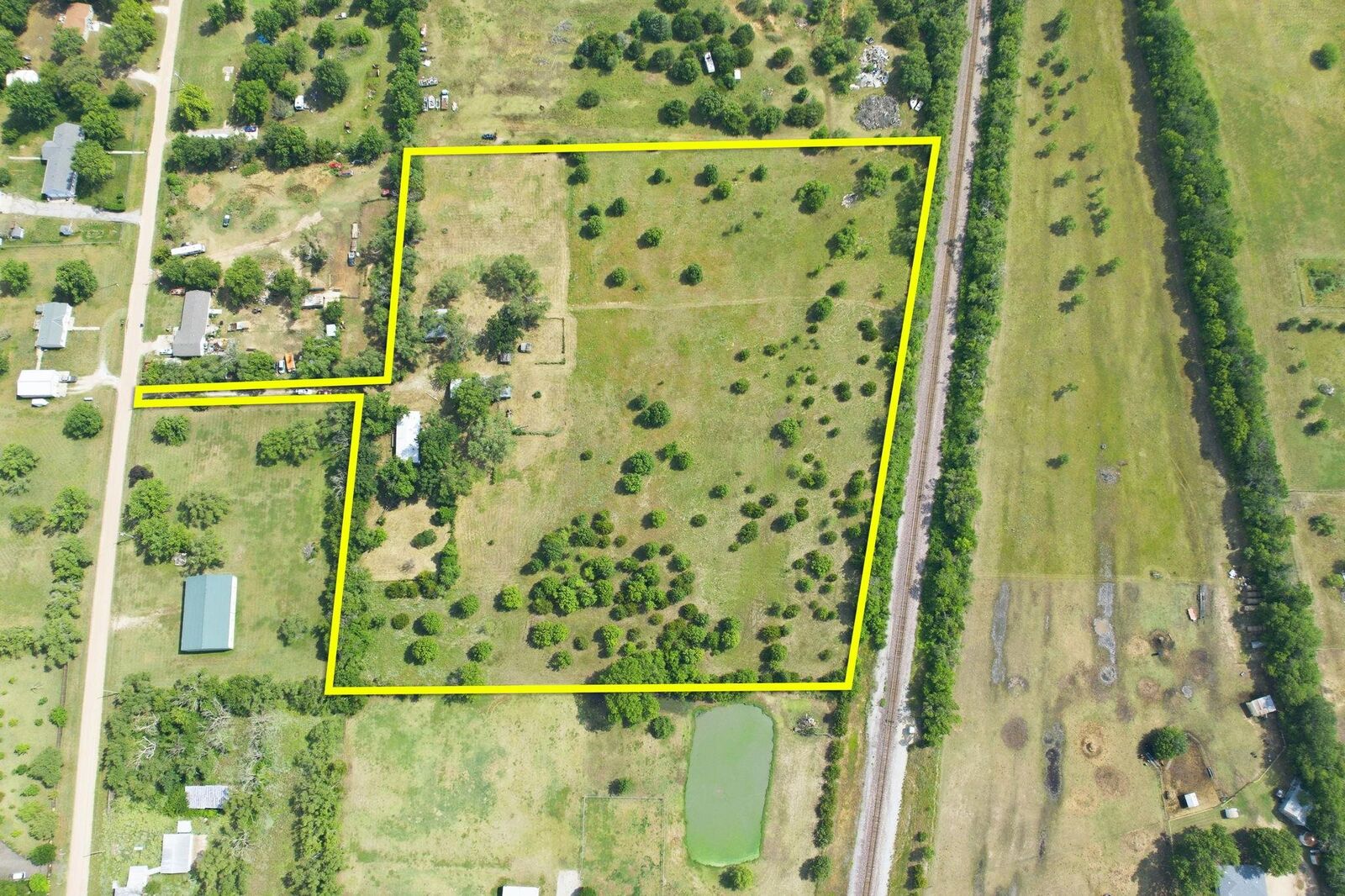 Property Photo:  8901 S Exposition St  KS 67060-7905 