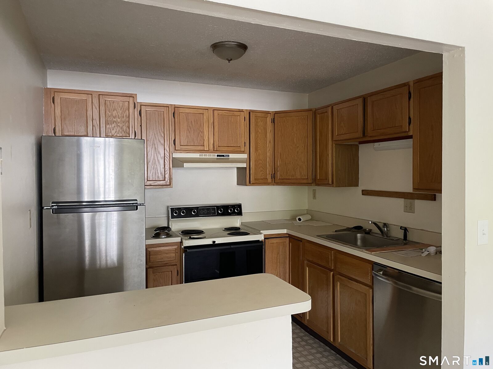 Property Photo: 389 South Main Street 3B CT 06483