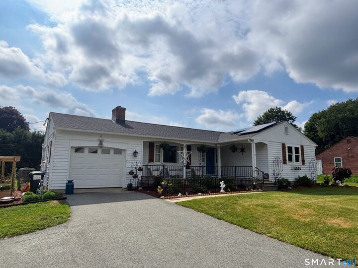 Property Photo:  1 Kirtland Avenue  CT 06412 