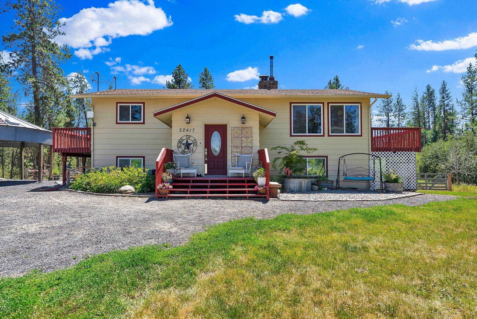 Property Photo:  22417 W Malloy Prairie Rd  WA 99004 