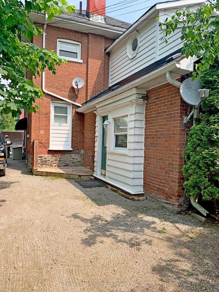 Property Photo:  23 Queen Street  ON K9V 1G1 