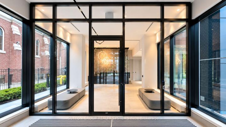 Property Photo: 609 Sherbourne Street 1003 ON M4X 0A4