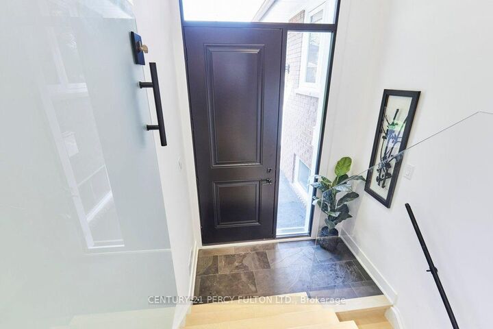 Property Photo:  56 Broadlands Boulevard  ON M3A 1J3 