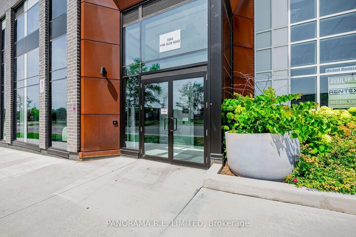 Property Photo: 3005 Pine Glen Road 507 ON L6M 5P5