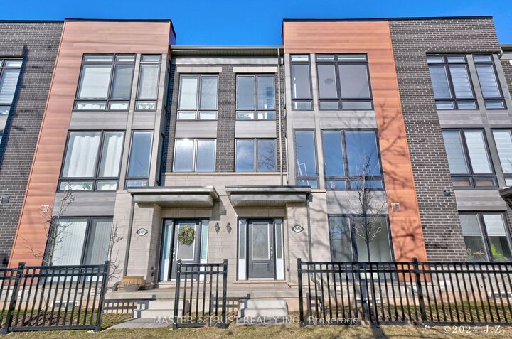 2501 Littlefield Crescent — photo 1