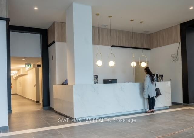 Property Photo: 1 Jarvis Street 1109 ON L8R 3J2