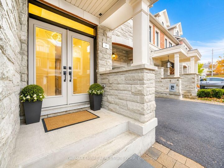 Property Photo: 11 Hiawatha Court ON L4L 0J2