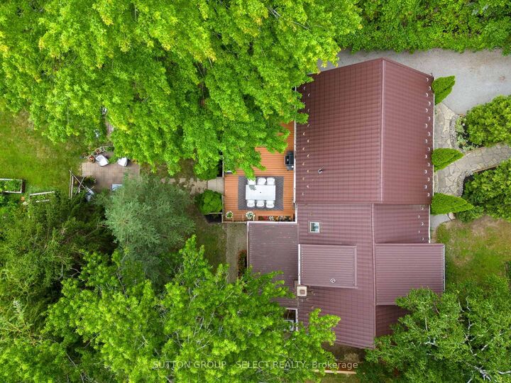 Property Photo: 1129 Sunningdale Road E ON N5X 4B1