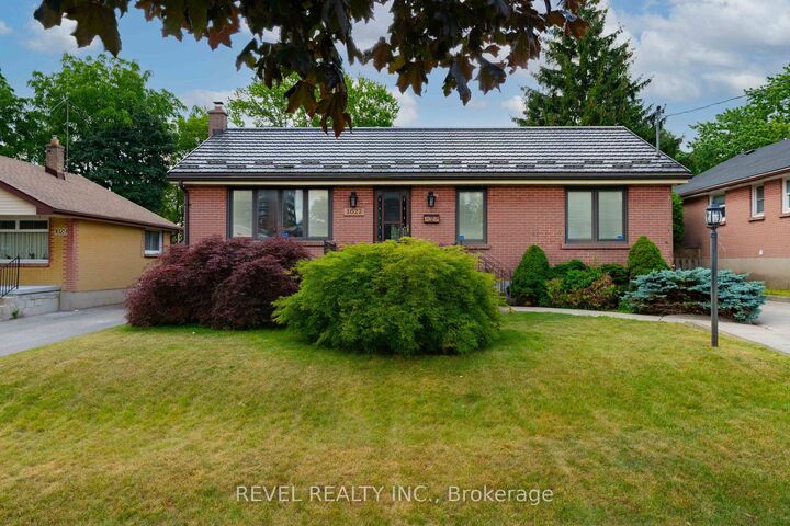 Property Photo: 1627 Mardell Street ON N5V 1X3