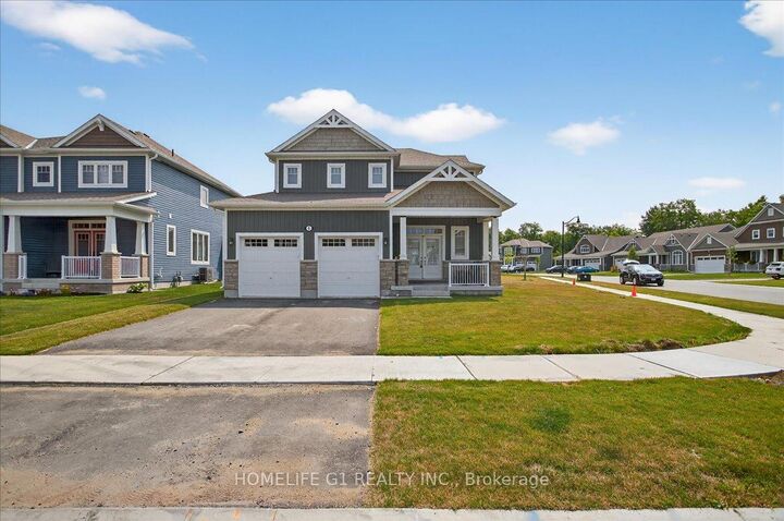 5 Dyer Crescent — photo 1
