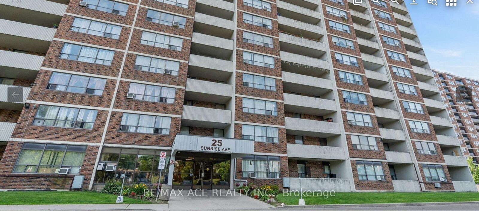Property Photo:  25 Sunrise Avenue 506  ON M4A 2S2 