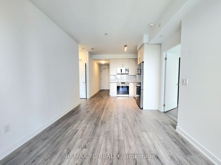 Property Photo:  95 Oneida Crescent 1407  ON L4B 0H5 