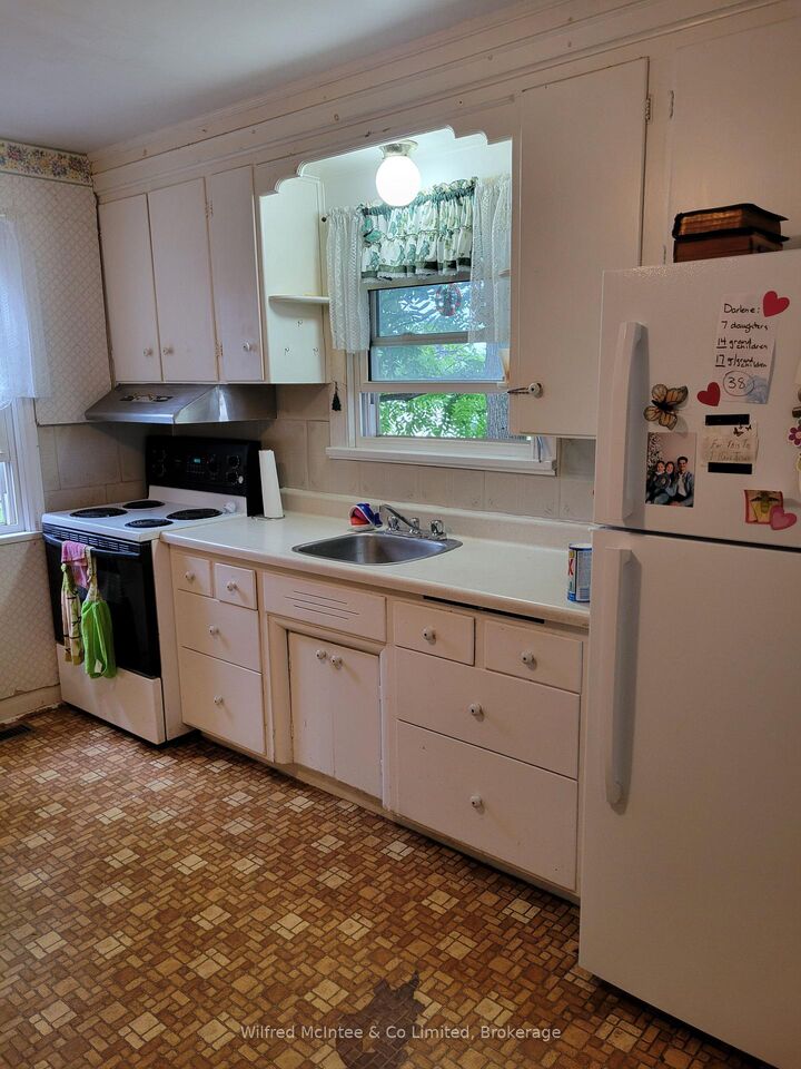 Property Photo: 575 11th Street ON N4N 1T4