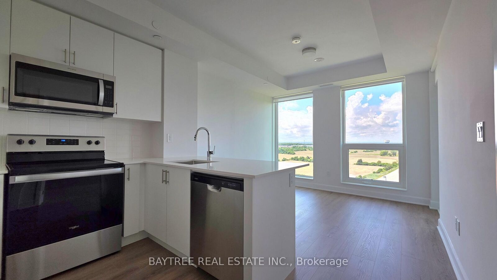 Property Photo:  3240 William Coltson Avenue 1406  ON L6H 8C8 