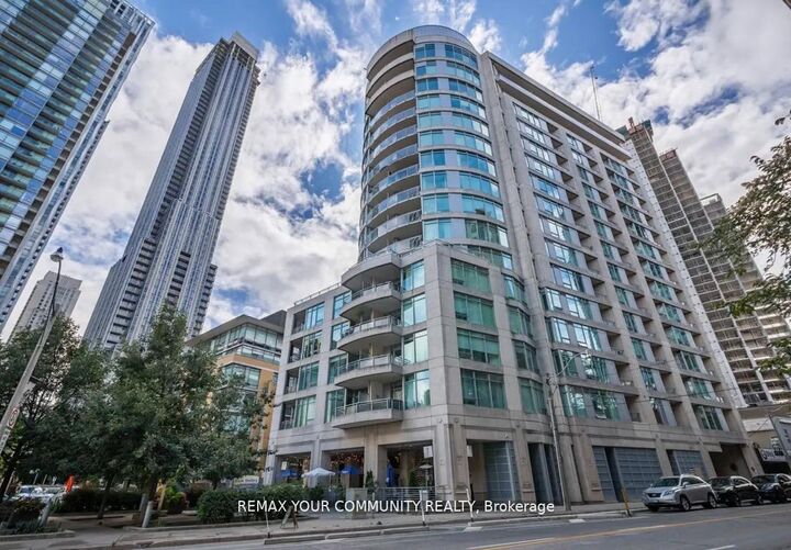 8 Scollard Street 606 — photo 1