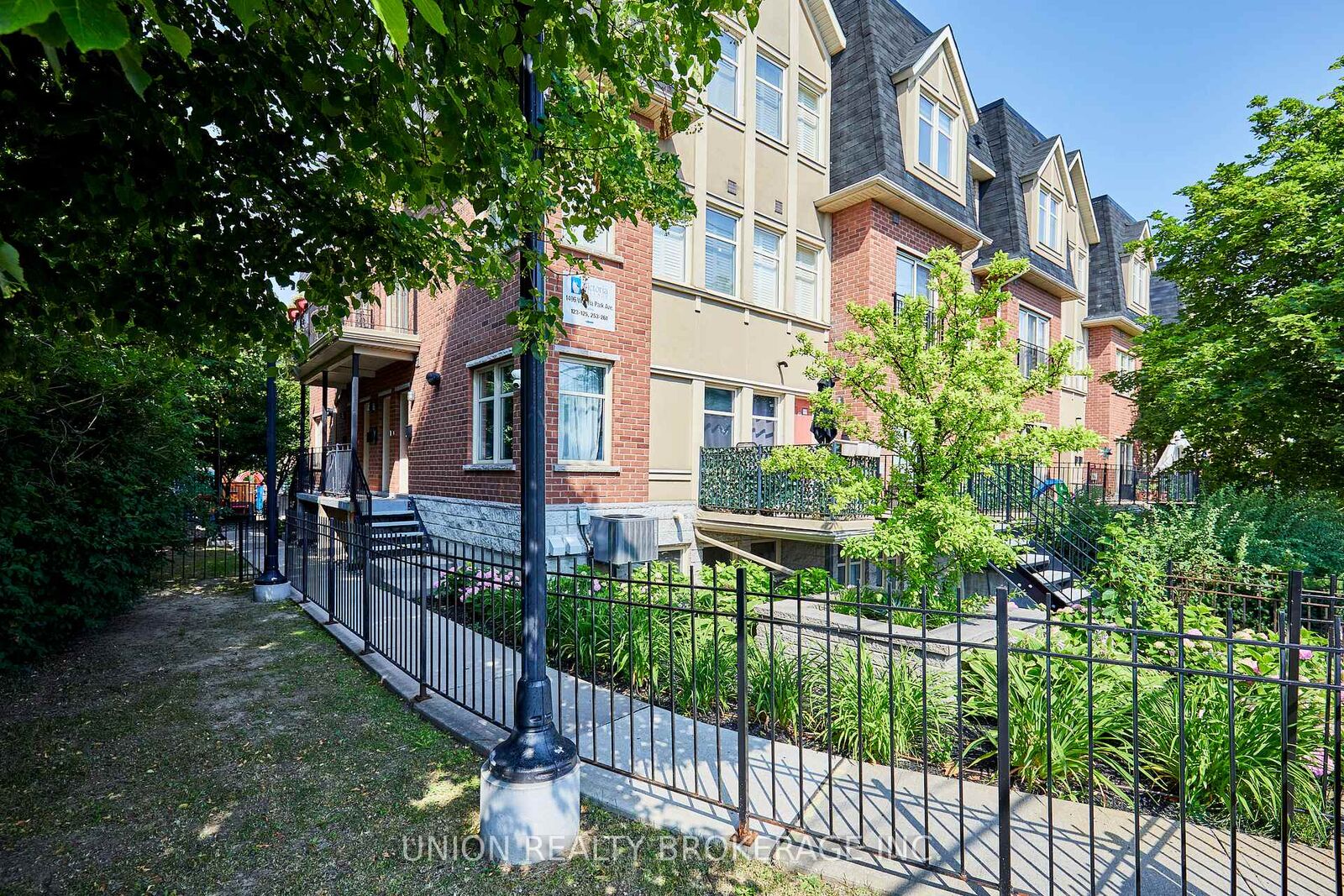 Property Photo: 1496 Victoria Park Avenue 256 ON M4A 2M6