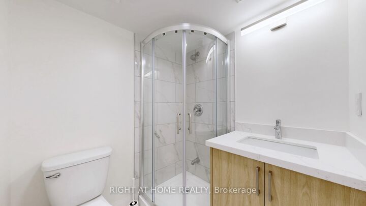 Property Photo:  61 Gladys Road  ON M1C 1C7 