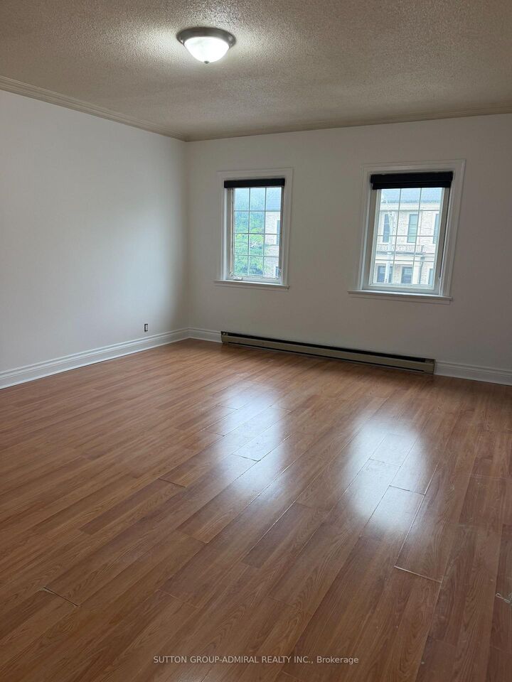 Property Photo: 1190 Avenue Road 2 ON M5N 2G1