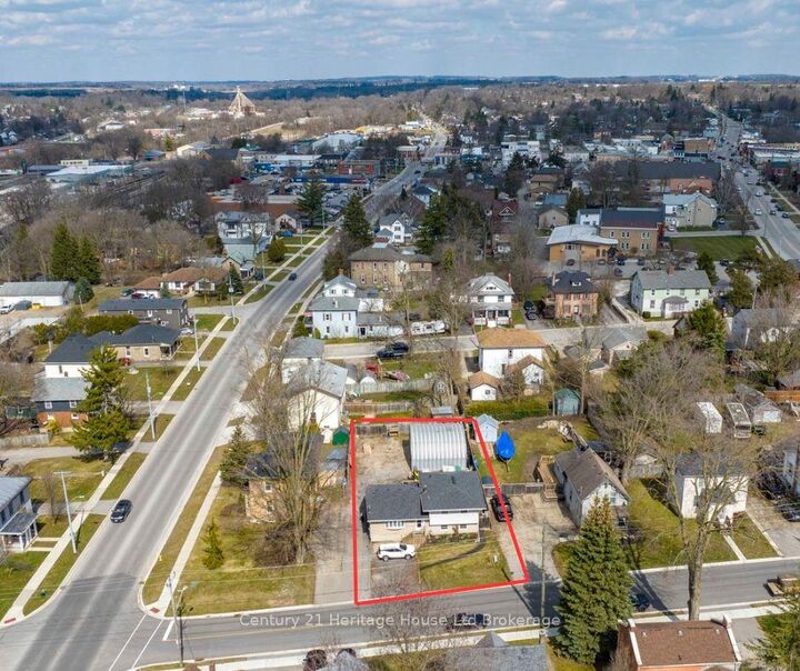 Property Photo:  117 Wonham Street S  ON N5C 2Y9 