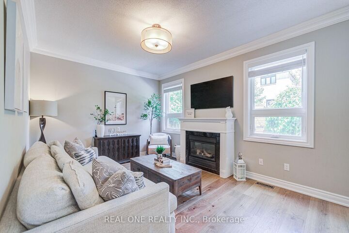 Property Photo:  2463 Parkglen Avenue  ON L6M 4Y7 