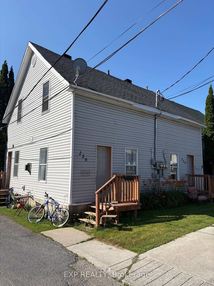Property Photo:  228 First Street W  ON K6J 1C5 