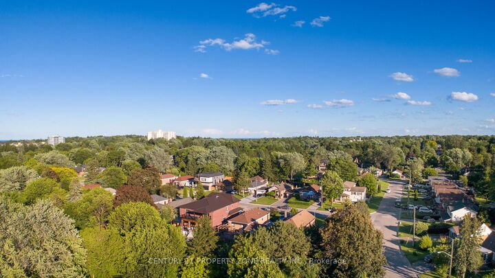 Property Photo:  37 Adanac Drive  ON M1M 2E5 