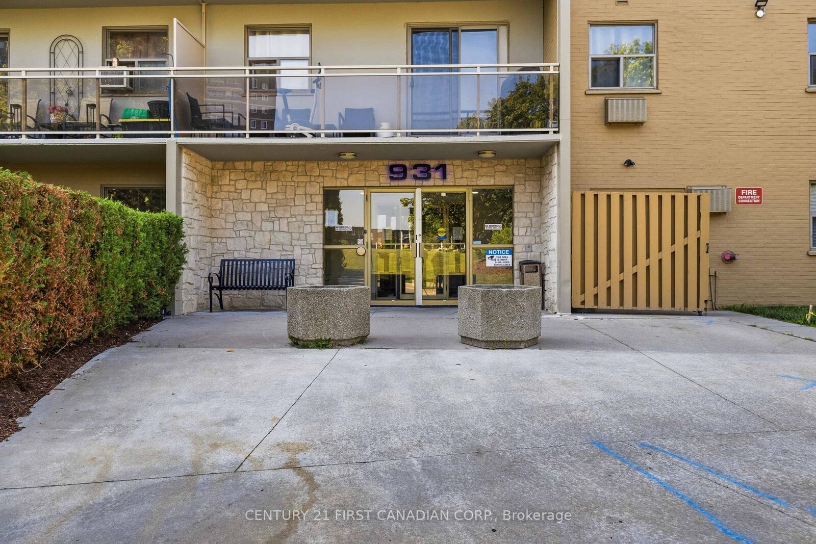 Property Photo:  931 Wonderland Road 707  ON N6K 2X6 