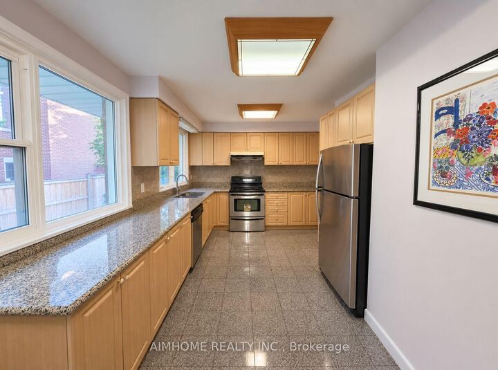 Property Photo: 25 Burbank Drive ON M2K 1M7
