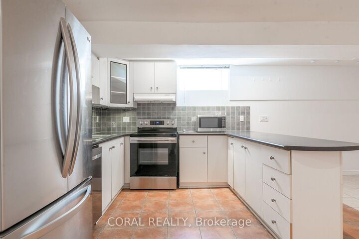 Property Photo:  49 Jerome Street Lower  ON M6P 1H8 