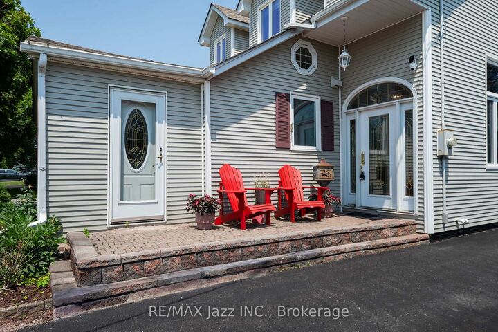 Property Photo: 917 Byron Street N ON L1N 4P2