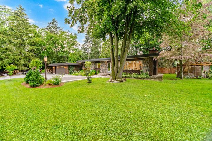 Property Photo:  915 Governors Road  ON L9H 5E3 