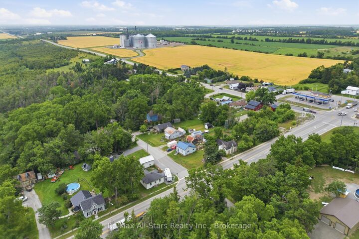 Property Photo: 19 Christopher Street ON K0M 2J0