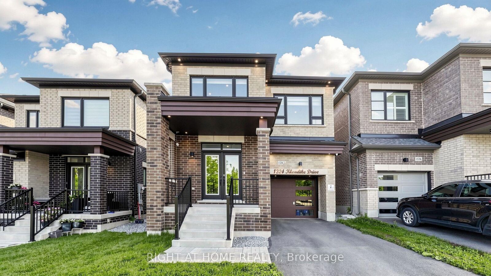 Property Photo:  1324 Klondike Drive  ON L1L 0T2 
