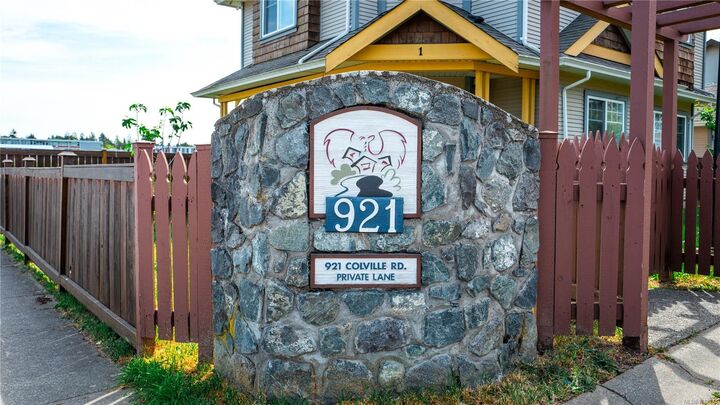Property Photo:  921 Colville Rd #5  BC V9A 4P4 