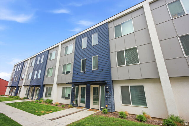Property Photo: 620 N Orchard Dr 31 UT 84010
