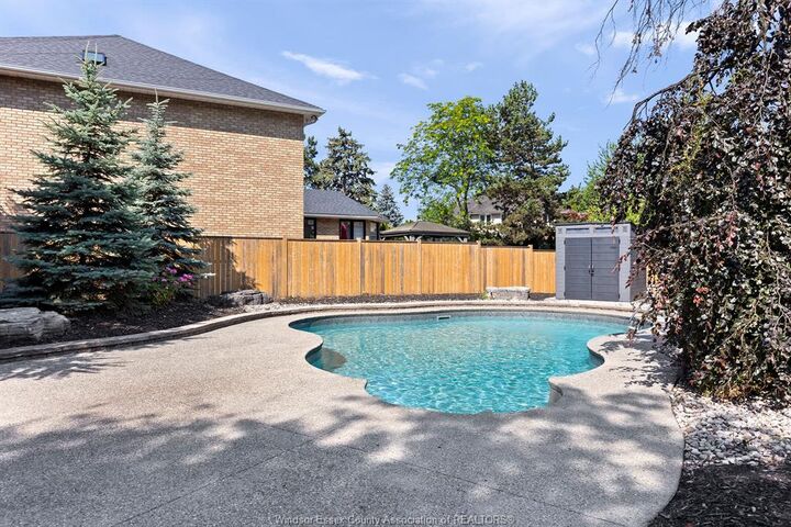 Property Photo: 15 Fasan Crescent ON N8N 4L1