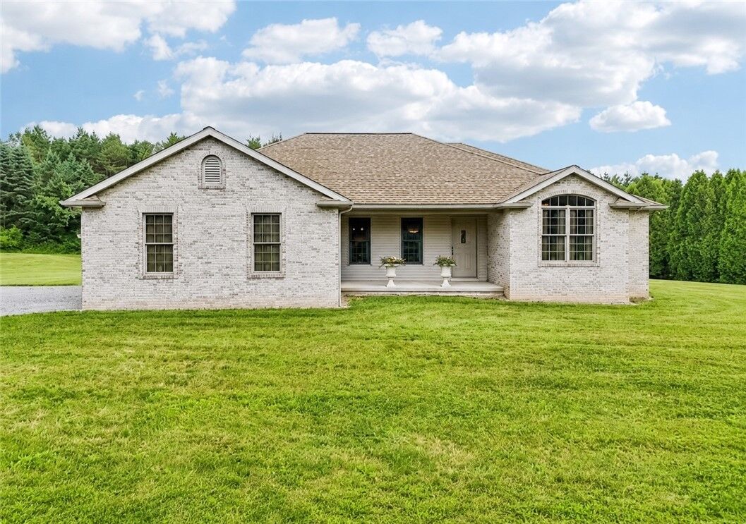 Property Photo: 152 Game Farm Rd PA 16101