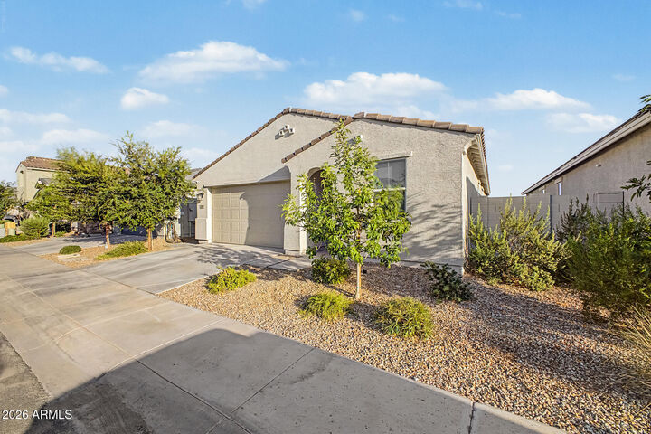 Property Photo:  2601 E Houston Avenue  AZ 85119 