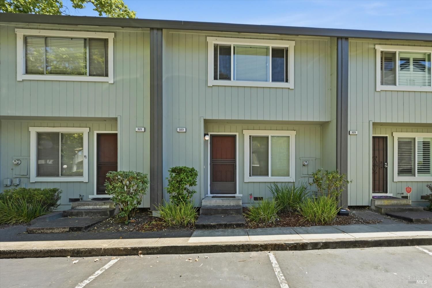Property Photo:  323 Harvest Lane  CA 95401 