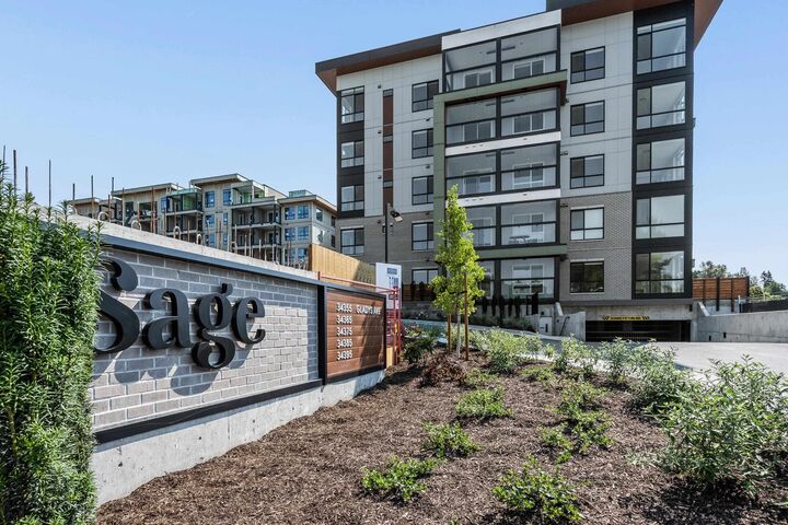 34395 Gladys Avenue 309 — photo 1