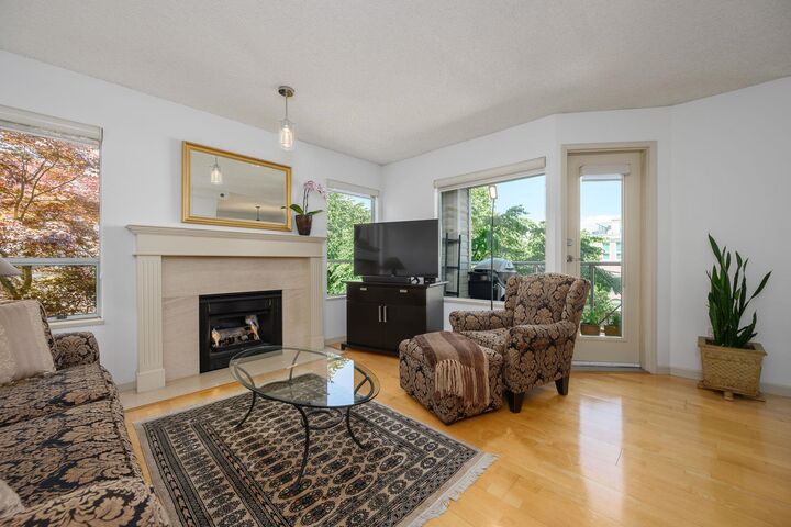 Property Photo: 910 W 8th Avenue 212 BC V5Z 1E5