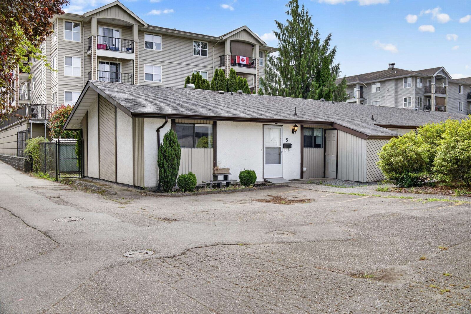 Property Photo: 9280 Corbould Street 5 BC V2P 4A5