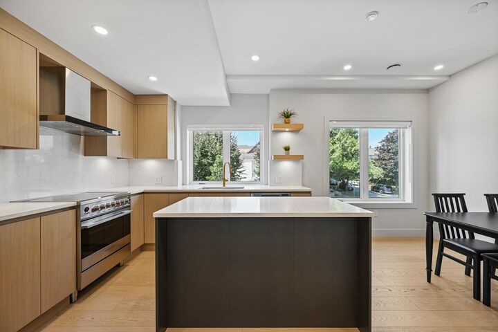 Property Photo:  3410 Knight Street  BC V1V 1V1 