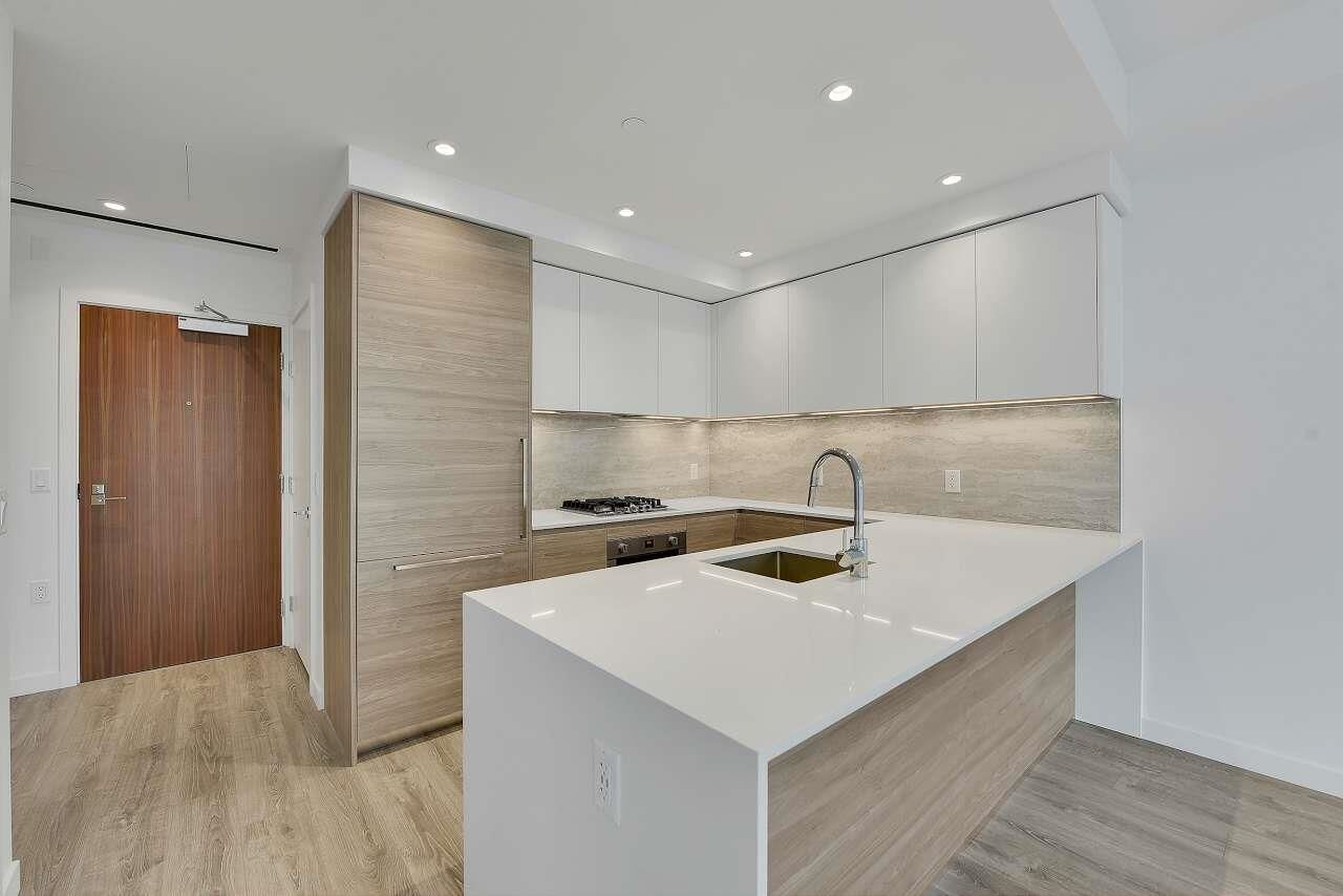 Property Photo:  680 Quayside Drive 1505  BC V3M 0P2 