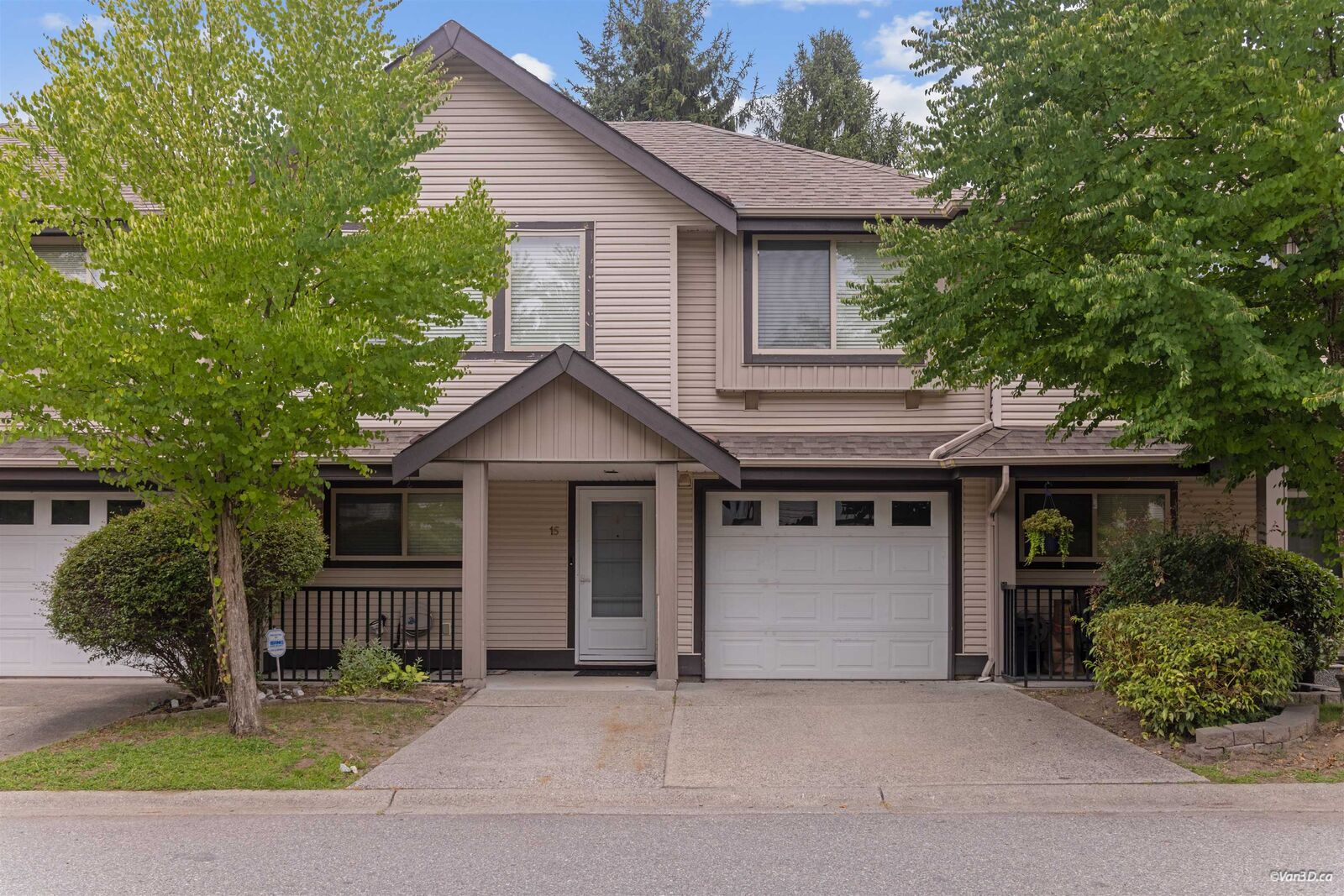 Property Photo:  11860 210 Street 15  BC V2X 8A3 