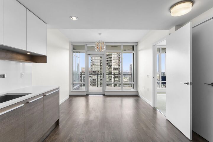 Property Photo: 4485 Skyline Drive 2602 BC V5C 0J2