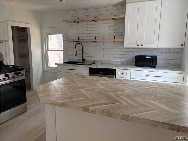Property Photo:  7 Dublin Street  NY 13126 