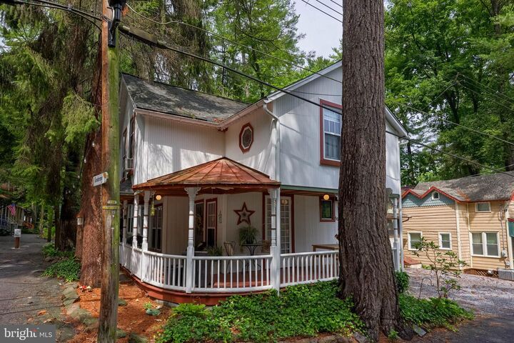 Property Photo: 100 Glossbrenner Ave L-0003 PA 17064