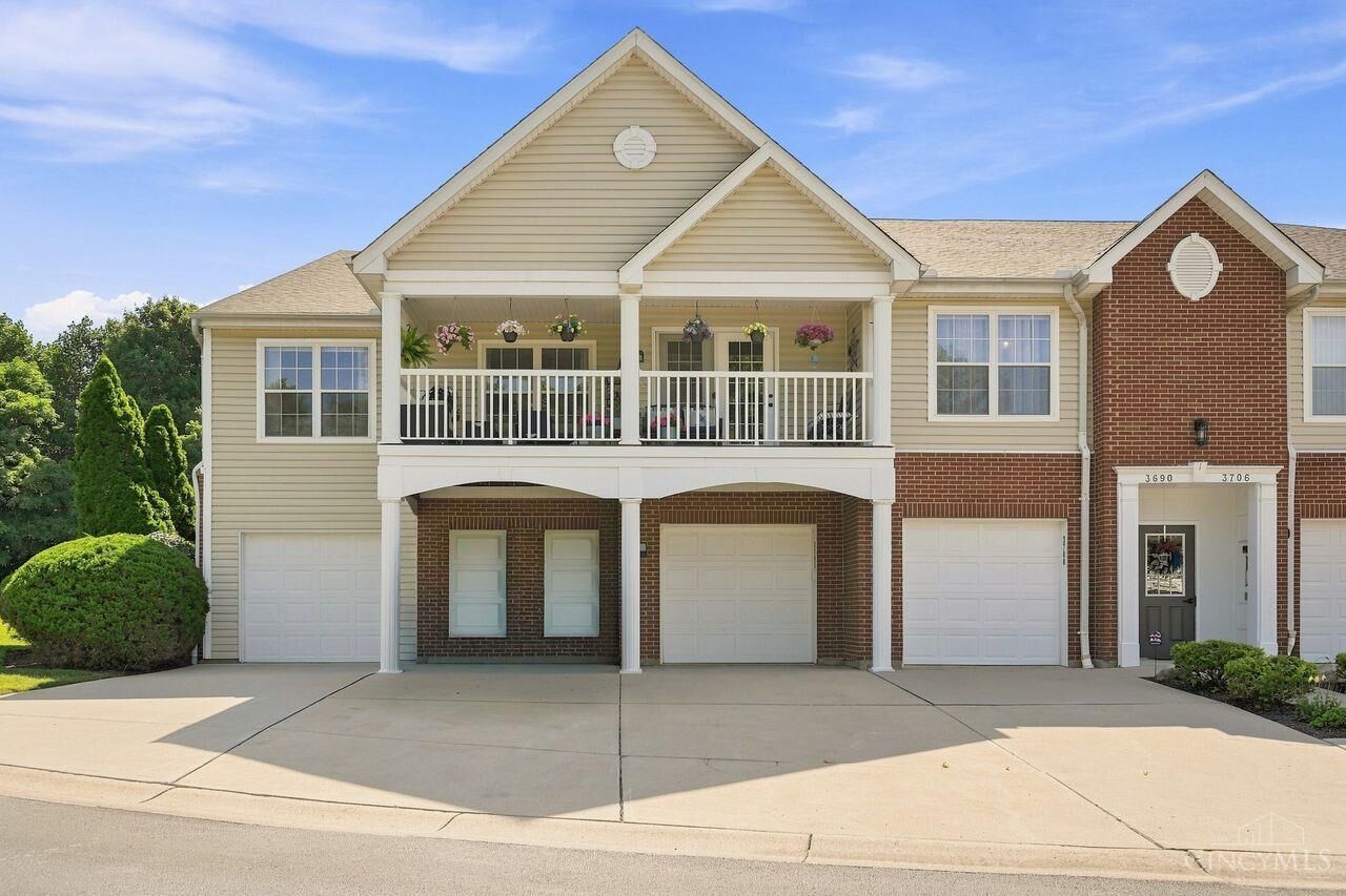 Property Photo:  3700 Chestnut Park Lane  OH 45002 